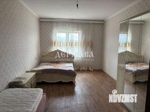 Коттедж 140м&sup2;, 2-этажный, на длительный срок, 
