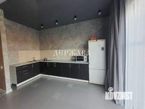 Коттедж 198м&sup2;, 2-этажный, на длительный срок, 
