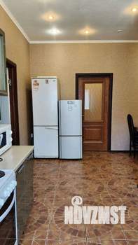 Дом 180м&sup2;, 1-этажный, на длительный срок, 