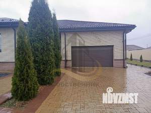 Коттедж 240м&sup2;, 1-этажный, на длительный срок, 