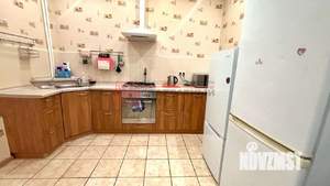 Коттедж 200м&sup2;, 2-этажный, на длительный срок, 
