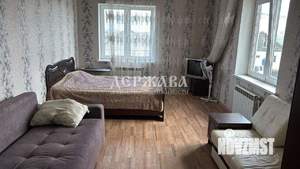 Коттедж 140м², 2-этажный, на длительный срок, 