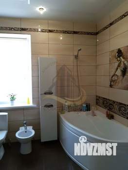 Коттедж 240м&sup2;, 1-этажный, на длительный срок, 