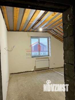 Дом 240м&sup2;, 2-этажный, участок 15 сот.  