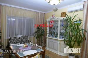 Коттедж 180м&sup2;, 2-этажный, участок 13 сот.  