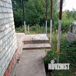 Дом 30м&sup2;, 2-этажный, участок 9 сот.  