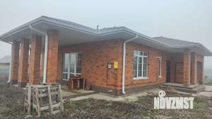 Дом 160м&sup2;, 2-этажный, участок 10 сот.  