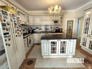 Коттедж 150м&sup2;, 2-этажный, участок 10 сот.  