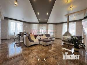 Коттедж 300м&sup2;, 2-этажный, участок 15 сот.  