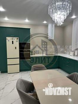 Дом 180м&sup2;, 2-этажный, участок 16 сот.  