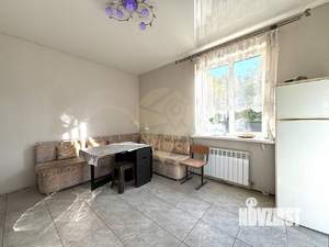 Дом 175м&sup2;, 2-этажный, участок 10 сот.  