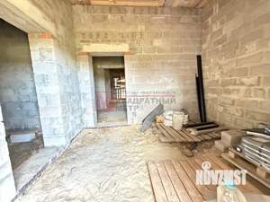 Коттедж 220м&sup2;, 1-этажный, участок 12 сот.  
