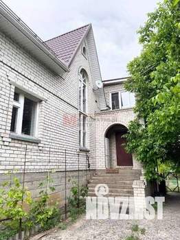 Дом 250м&sup2;, 2-этажный, участок 15 сот.  