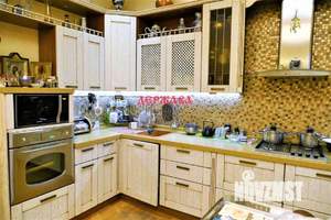 Коттедж 340м&sup2;, 2-этажный, участок 15 сот.  