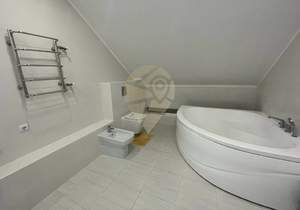Дом 150м&sup2;, 2-этажный, участок 15 сот.  