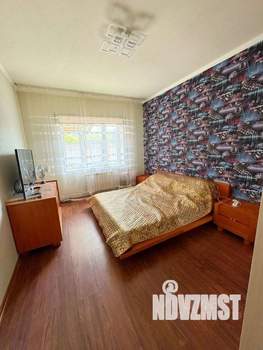 Дом 240м&sup2;, 2-этажный, участок 8 сот.  