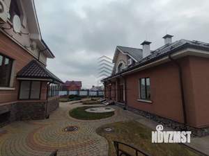 Коттедж 450м&sup2;, 3-этажный, участок 25 сот.  