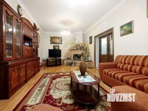 Коттедж 342м&sup2;, 3-этажный, участок 13 сот.  