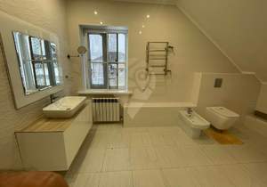 Дом 150м&sup2;, 2-этажный, участок 15 сот.  