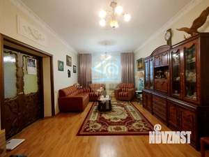 Коттедж 342м&sup2;, 3-этажный, участок 13 сот.  