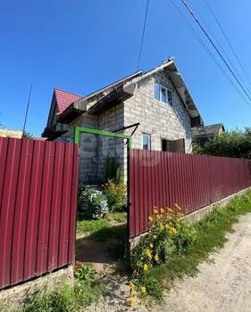 Дом 100м², 2-этажный, участок 5 сот.  