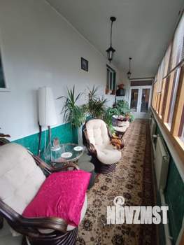 Коттедж 285м&sup2;, 2-этажный, участок 8 сот.  