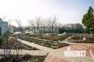 Коттедж 342м&sup2;, 3-этажный, участок 13 сот.  
