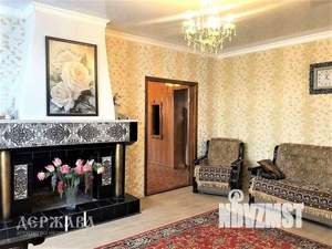 Коттедж 220м&sup2;, 2-этажный, участок 10 сот.  