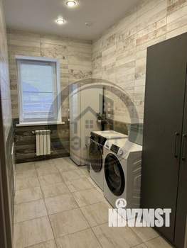Дом 180м&sup2;, 2-этажный, участок 16 сот.  