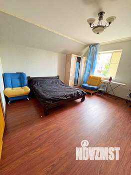 Дом 240м&sup2;, 2-этажный, участок 8 сот.  