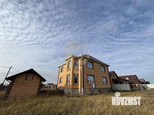 Дом 218м&sup2;, 2-этажный, участок 15 сот.  