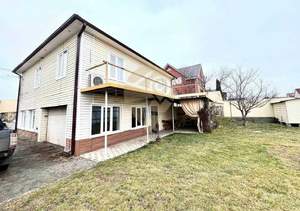 Дом 160м&sup2;, 2-этажный, участок 8 сот.  
