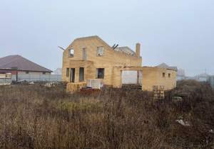 Дом 180м&sup2;, 2-этажный, участок 15 сот.  