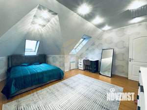 Дом 284м&sup2;, 2-этажный, участок 15 сот.  