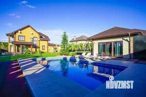 Коттедж 250м&sup2;, 2-этажный, участок 15 сот.  