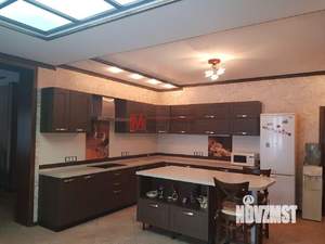 Дом 255м&sup2;, 2-этажный, участок 20 сот.  