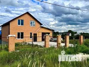 Дом 184м&sup2;, 2-этажный, участок 10 сот.  