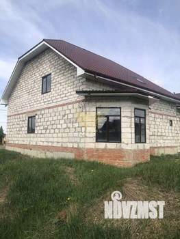Дом 220м&sup2;, 2-этажный, участок 15 сот.  