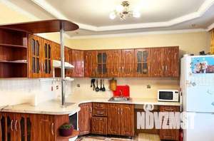 Дом 250м&sup2;, 2-этажный, участок 15 сот.  