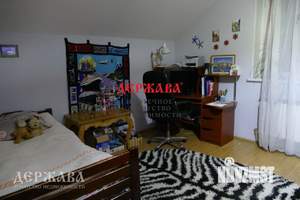 Коттедж 180м&sup2;, 2-этажный, участок 13 сот.  