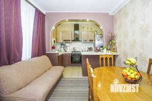 Коттедж 230м&sup2;, 2-этажный, участок 11 сот.  