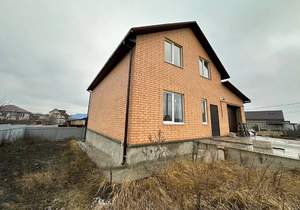 Дом 180м&sup2;, 2-этажный, участок 0 сот.  