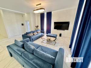 Дом 122м², 2-этажный, участок 8 сот.  