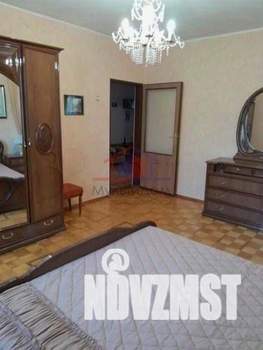 Коттедж 212м&sup2;, 3-этажный, участок 11 сот.  