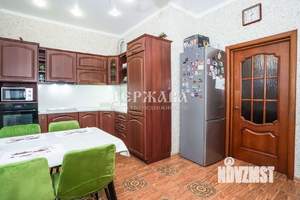 Коттедж 175м&sup2;, 2-этажный, участок 15 сот.  