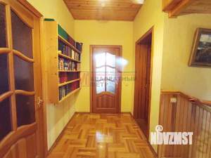 Коттедж 170м&sup2;, 2-этажный, участок 10 сот.  
