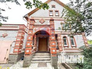 Дом 315м&sup2;, 3-этажный, участок 18 сот.  