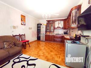 Коттедж 170м&sup2;, 2-этажный, участок 10 сот.  