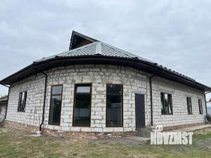 Коттедж 207м&sup2;, 1-этажный, участок 13 сот.  