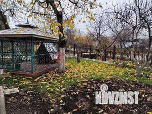 Дом 180м&sup2;, 2-этажный, участок 10 сот.  